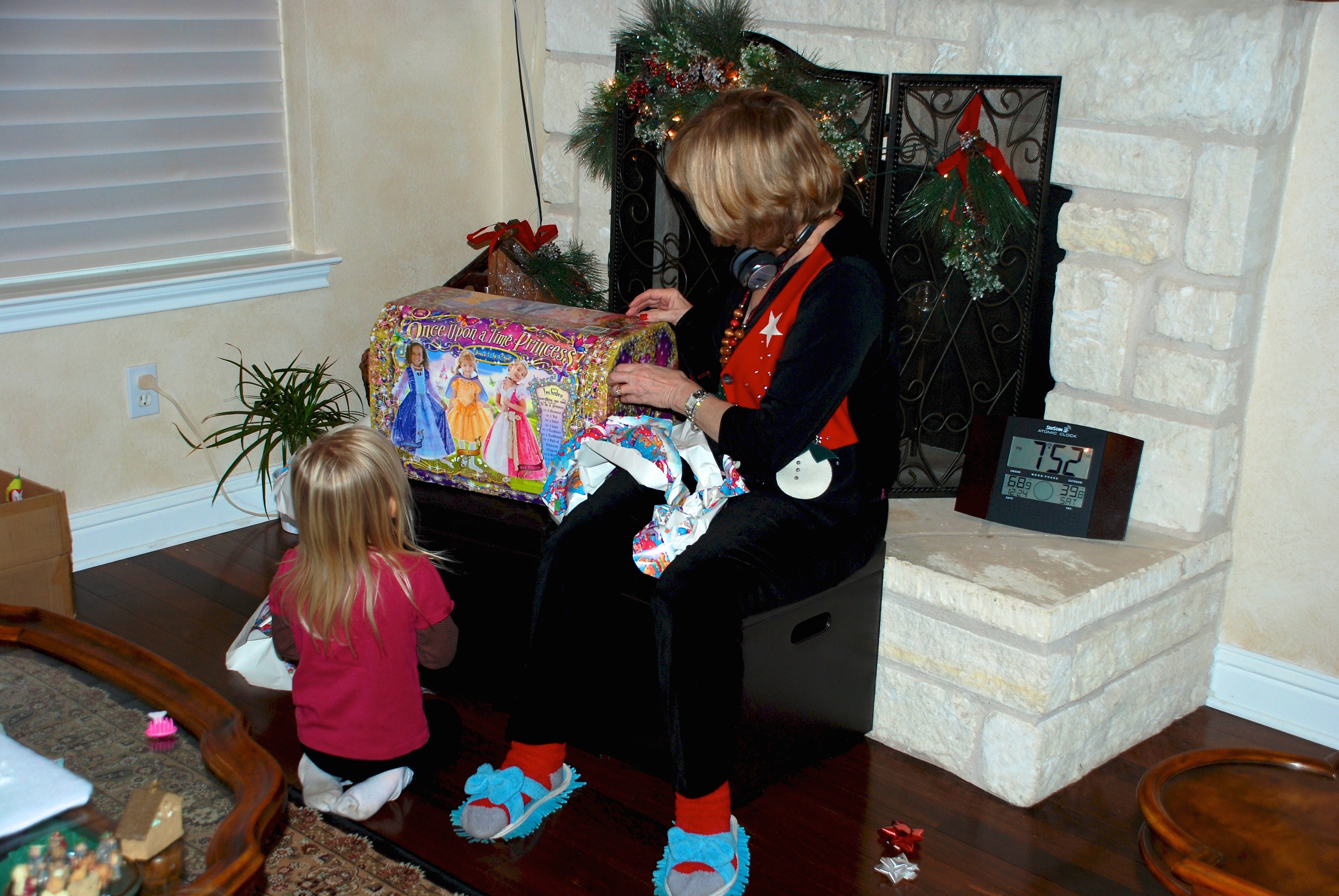2011-12-24-Christmas-223.jpg